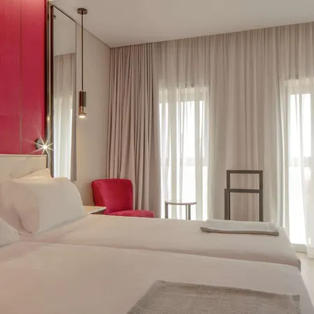 Hotel Nh Jardim
