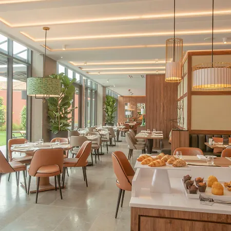 Nh Jardim Hotel