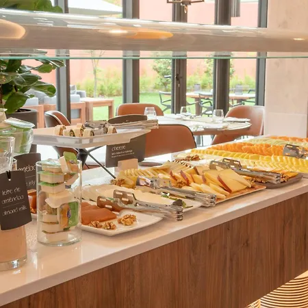 Hotel Nh Jardim 4*