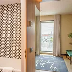Nh Jardim Отель Порту
