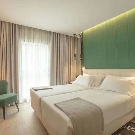 Hotell Nh Jardim Oporto