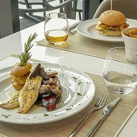 Hotel Nh Jardim 4*