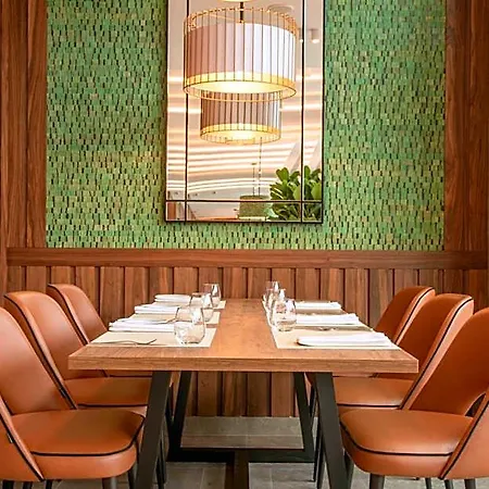 Nh Jardim 4*