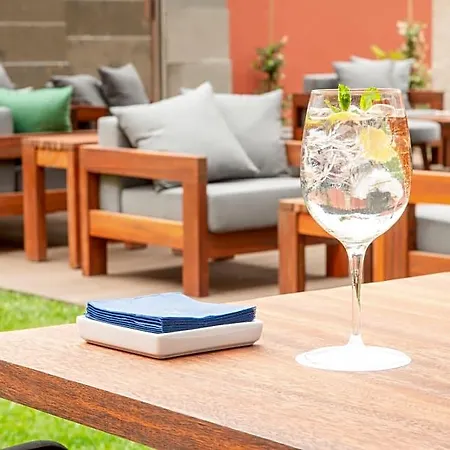 Nh Jardim 4* Porto
