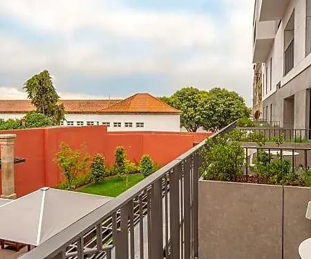 Nh Jardim 4* פורטו