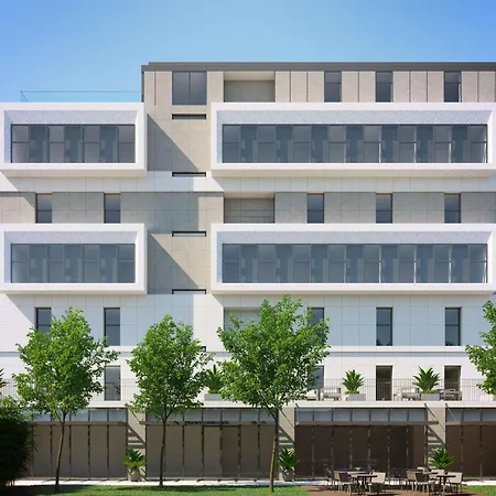 מלון Nh Jardim 4*